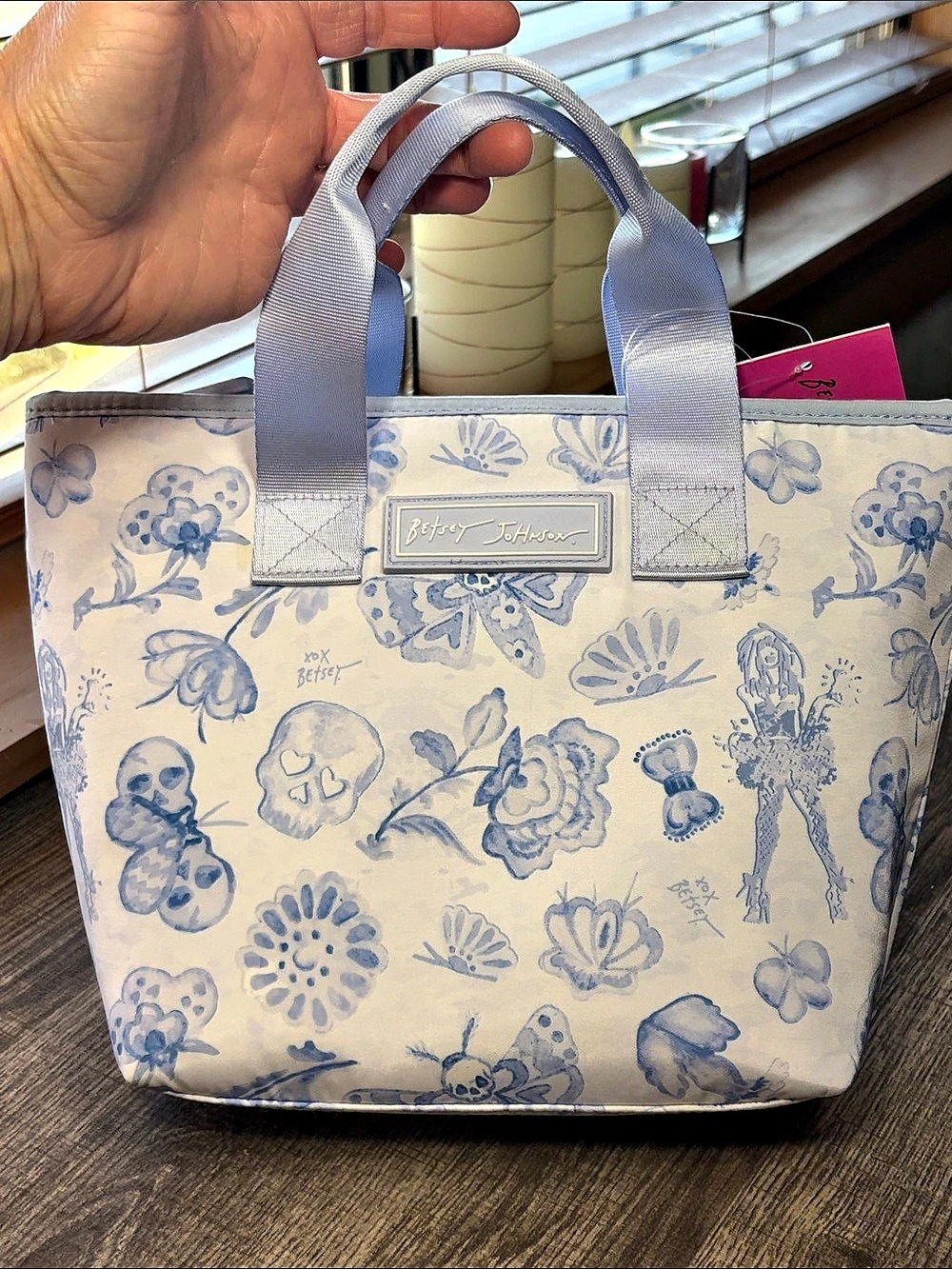 Betsey Johnson Insulated Blue & White Lunch Tote Love At First Bite